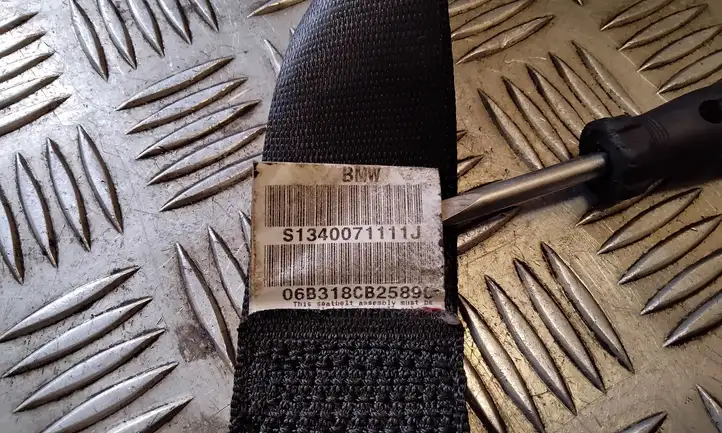 BMW X3 E83 (2003 - 2010)  S1340071111J Задний ремень безопасности