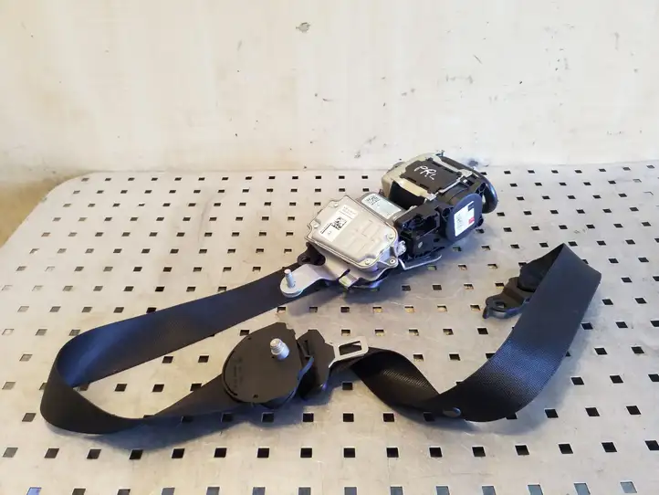 Mercedes-Benz E W212 (2009 - 2016)  A2128607585 Передний ремень безопасности