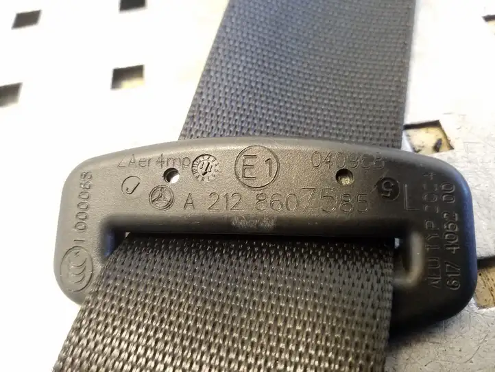 Mercedes-Benz E W212 (2009 - 2016)  A2128607585 Передний ремень безопасности