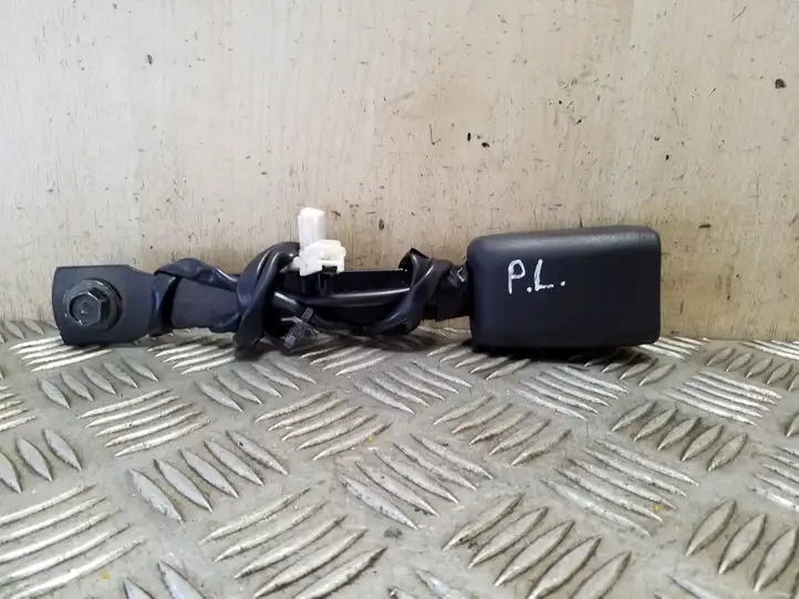 Nissan Juke I F15 (2010 - 2018)   Замок переднего ремня