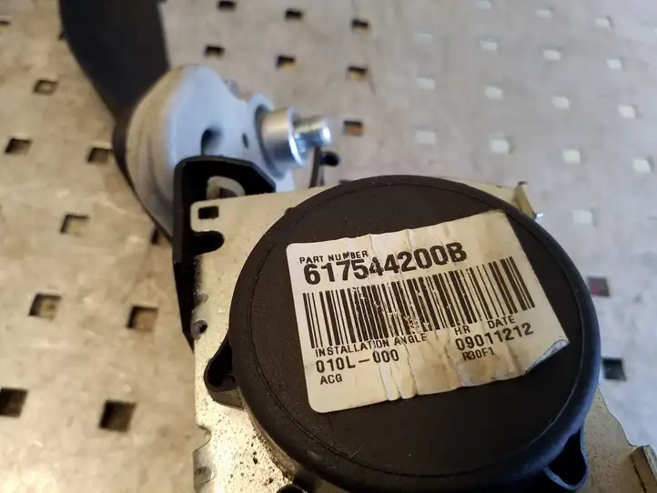 Nissan Juke I F15 (2010 - 2018) 617544200B Передний ремень безопасности — фото 2