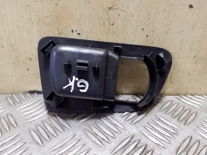 Nissan Qashqai (2006 - 2010) 82683JD00A Прочая отделка задней двери — фото 2