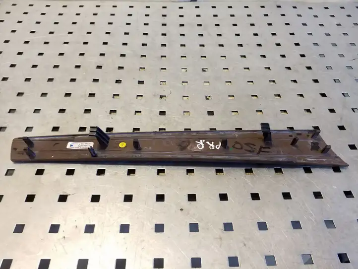 Audi A8 (2010 - 2014)  4H0867410 Передняя декоративная планка