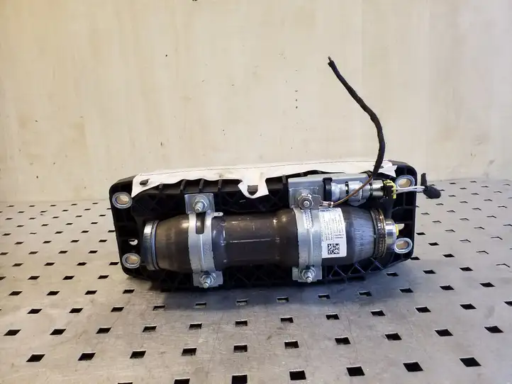 Audi A8 (2010 - 2014)  4G8880204E Подушка безопастности пассажира