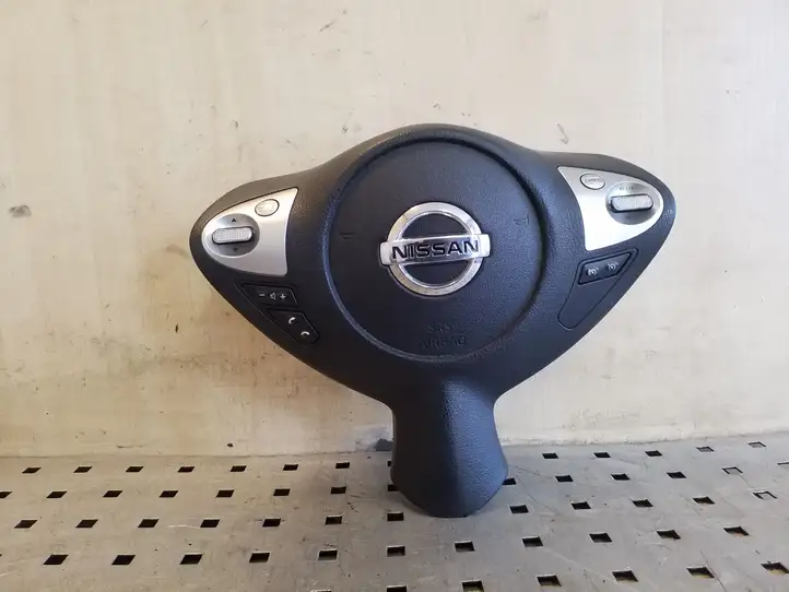 Nissan Juke I F15 (2010 - 2018) NK70S Подушка безопасности руля — фото 1