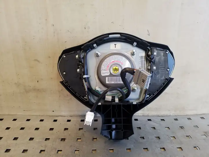 Nissan Juke I F15 (2010 - 2018) NK70S Подушка безопасности руля — фото 5