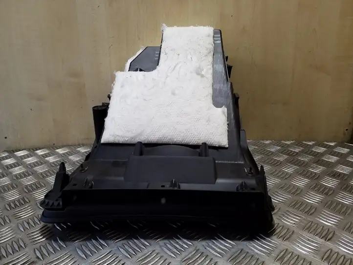 Nissan Juke I F15 (2010 - 2018)   Комплект ящика для вещей (бардачка)