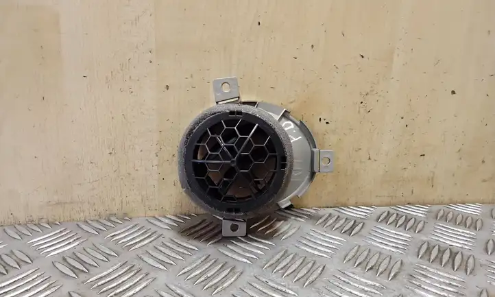 Nissan Juke I F15 (2010 - 2018) Боковой воздушный дефлектор — фото 4