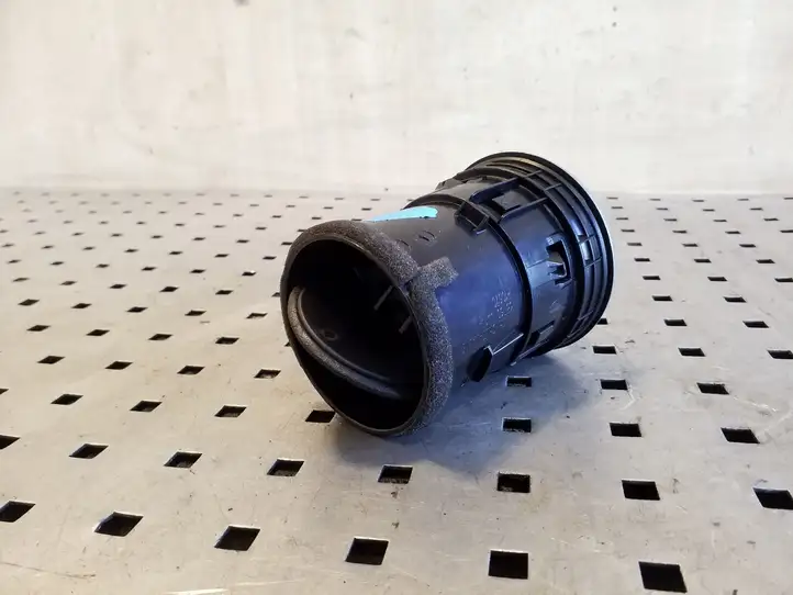 Nissan Qashqai (2006 - 2010) 68760JD10A Боковой воздушный дефлектор — фото 4