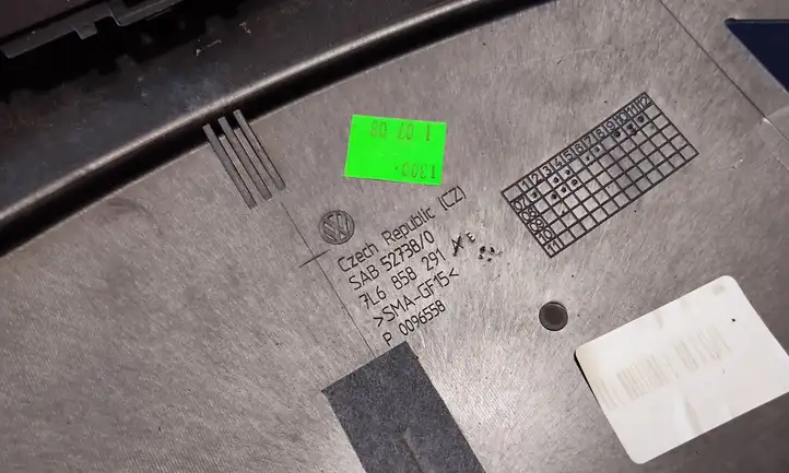 Volkswagen Touareg I (2002 - 2010)  7L6858291E Отделка приборного щитка