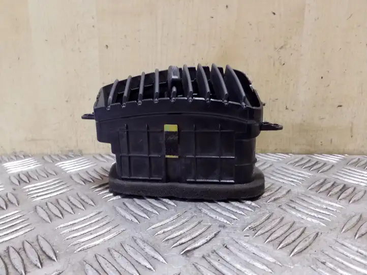 Kia Sorento (2002 - 2006)  974403E000 Центральный дефлектор