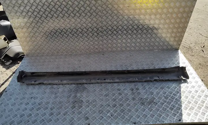 Nissan Juke I F15 (2010 - 2018) 768501KA0A Порог кузова — фото 1