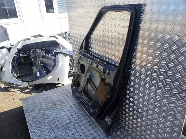 Land Rover Discovery 3 - LR3 (2004 - 2009) Дверь — фото 11