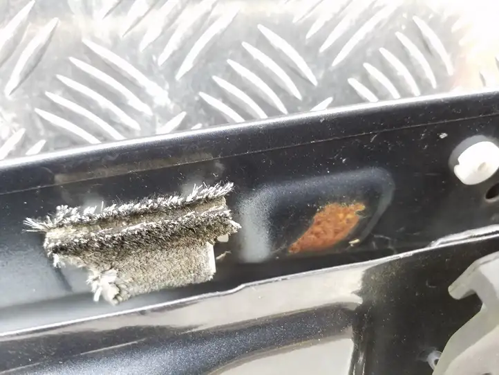 Subaru Legacy (2003 - 2009)   Дверь