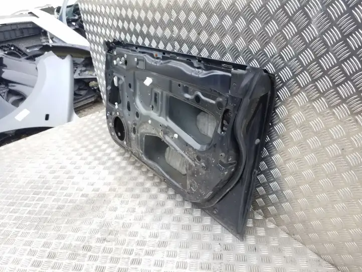 Subaru Legacy (2003 - 2009)   Дверь