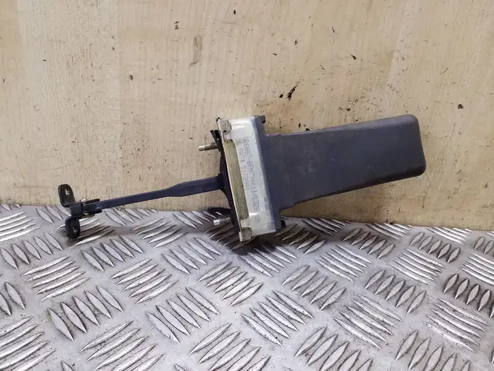 Land Rover Range Rover Sport (2005 - 2009)   Ограничитель открывания задней двери