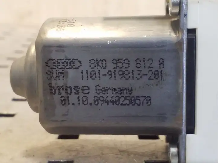 Audi A4 S4 B8 8K (2007 - 2011) 8K0959812A Стеклоподъемник задней двери — фото 2