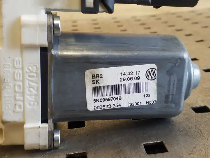 Volkswagen Tiguan (2007 - 2011) 5N0959704B Стеклоподъемник задней двери — фото 2