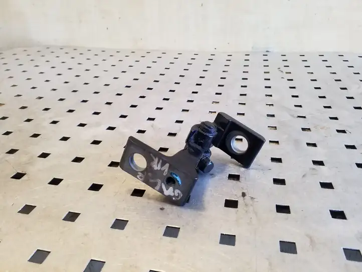 Audi A8 (2010 - 2014)  4H0831402A Верхняя петля задней двери