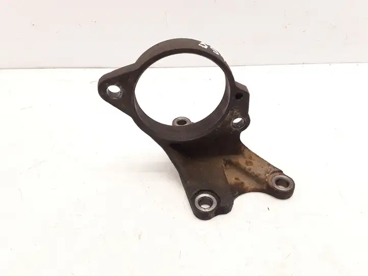 Toyota Avensis T250 (2006 - 2009) 4345705050 Кронштейн подвесного подшипника — фото 1