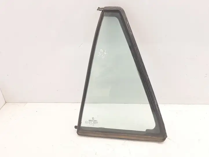 Peugeot 406 (1999 - 2006)  43R000929 Маленькое стекло 