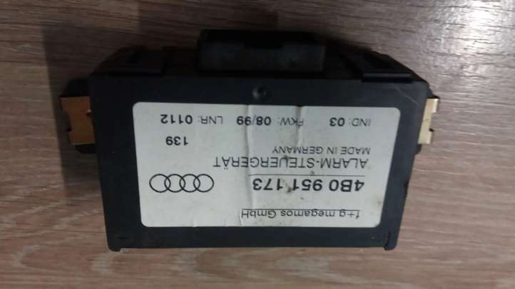 4B0951173 Audi A6 S6 C5 4B Signalizacijos valdymo blokas