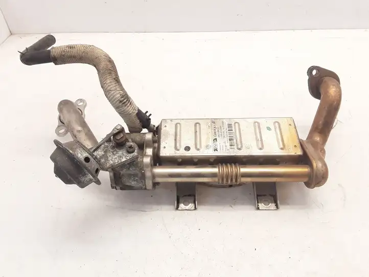 Toyota Avensis T270 (2009 - 2012)  256010R020 Охладитель EGR