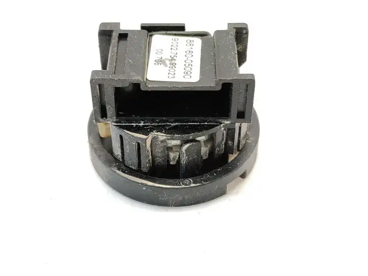 Toyota Avensis T250 (2006 - 2009) 8616005090 Твитер задних дверей — фото 2