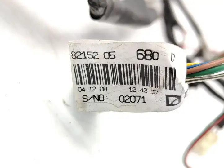 Toyota Avensis T270 (2009 - 2012)  8215205680D Проводка передних дверей