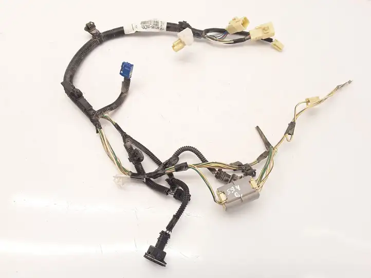 Toyota Avensis T250 (2006 - 2009) 8218505081 Жгут проводов крышки багажника — фото 4
