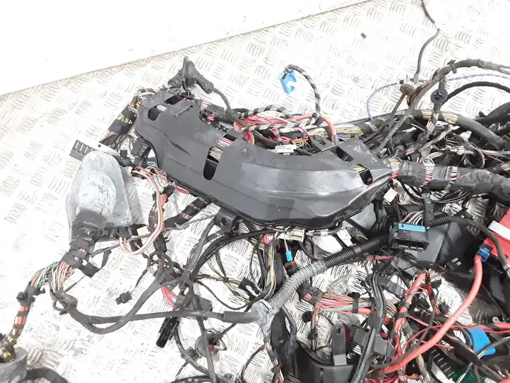 BMW 5 F10 F11 (2009 - 2016) 9247914 Прочая электропроводка — фото 9