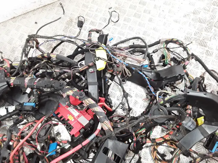BMW 5 F10 F11 (2009 - 2016) 9247914 Прочая электропроводка — фото 10