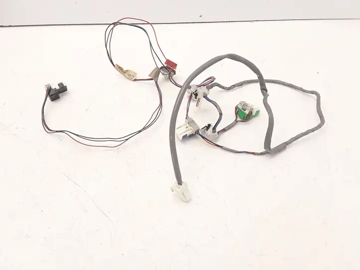 Toyota Avensis T270 (2009 - 2012)  2464900072 Другой проводник