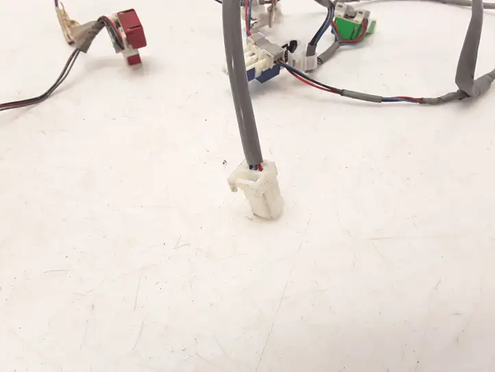 Toyota Avensis T270 (2009 - 2012)  2464900072 Другой проводник