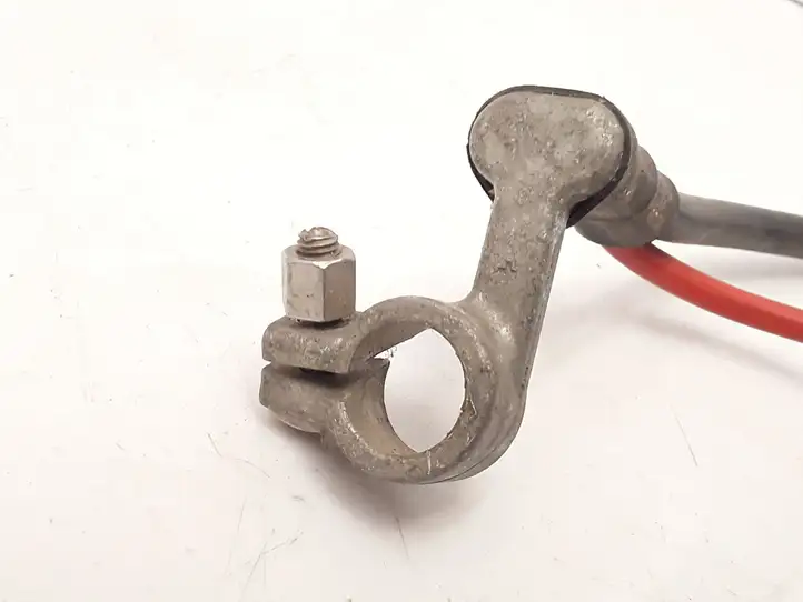 Audi A3/S3 8P (2008 - 2013) 1K0971228T Плюсовой провод аккумулятора — фото 3