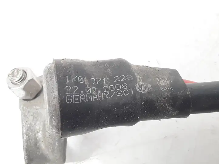 Audi A3/S3 8P (2008 - 2013) 1K0971228T Плюсовой провод аккумулятора — фото 7