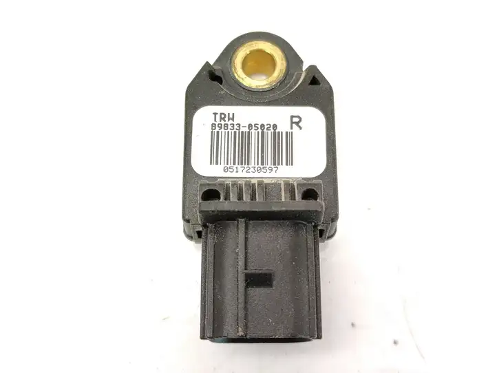 Toyota Avensis T250 (2006 - 2009) 8983305020 Датчик удара SRS — фото 1