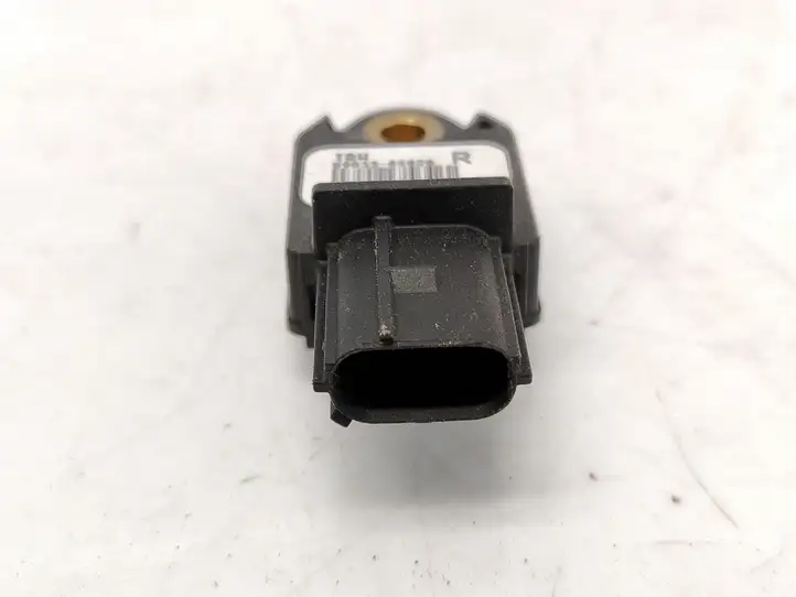 Toyota Avensis T250 (2006 - 2009) 8983305020 Датчик удара SRS — фото 8