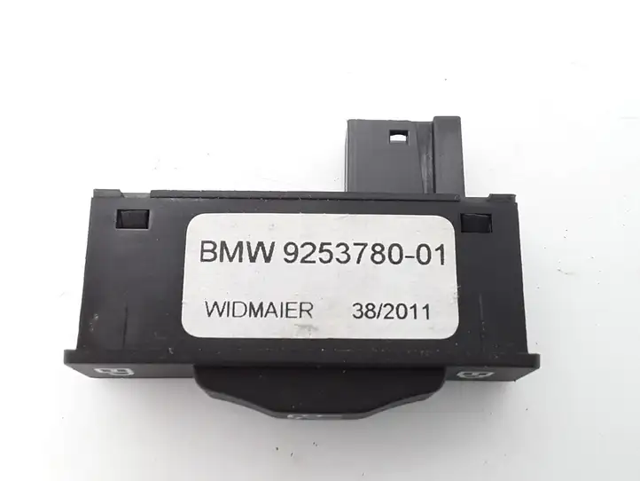 BMW 5 F10 F11 (2009 - 2016) 9253780 Кнопка закрытия крышки багажника — фото 3
