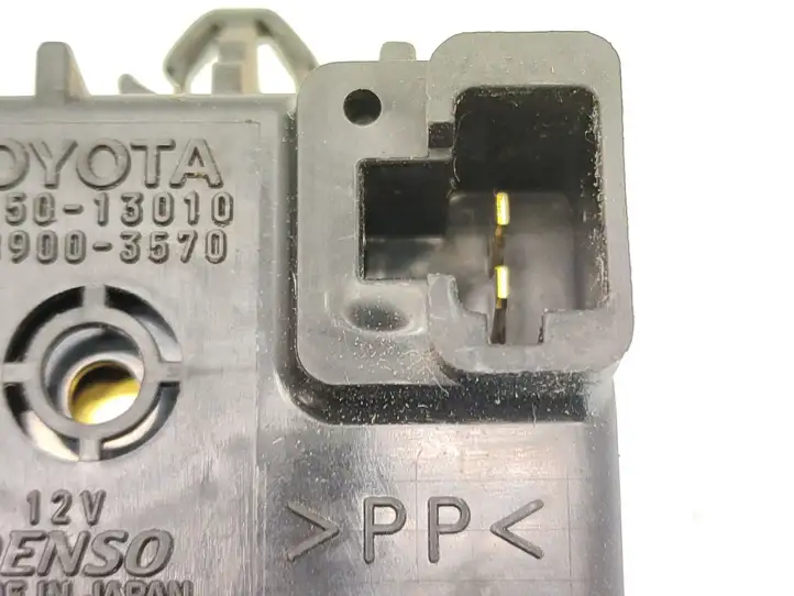 Toyota Avensis T250 (2006 - 2009) 8665013010 Реле дневных фонарей — фото 2