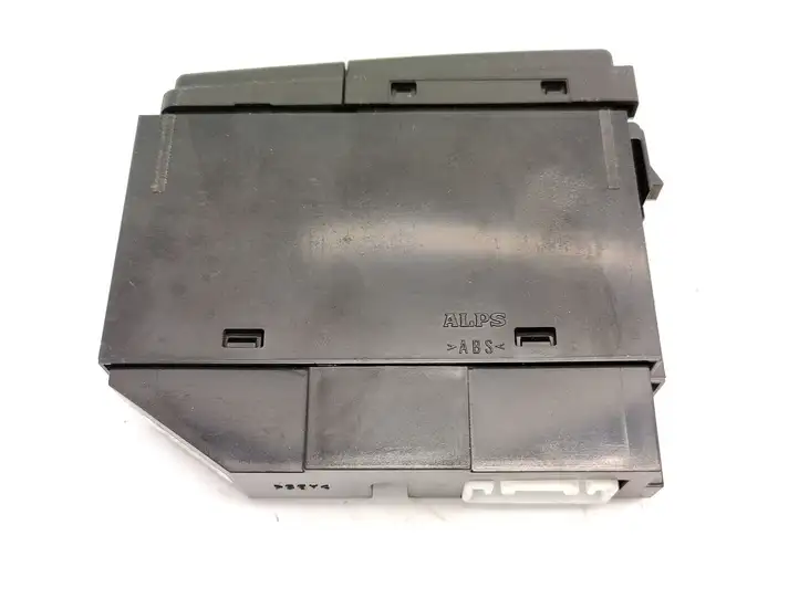 Toyota Avensis T250 (2006 - 2009) 8479005130 Кнопка обогрева стекла — фото 2