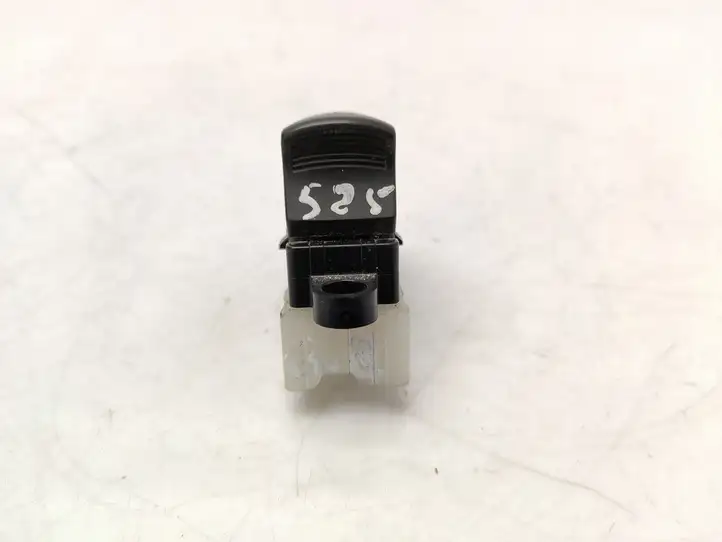 Nissan Navara D23 (2015 - )   Кнопка стеклоподъемников