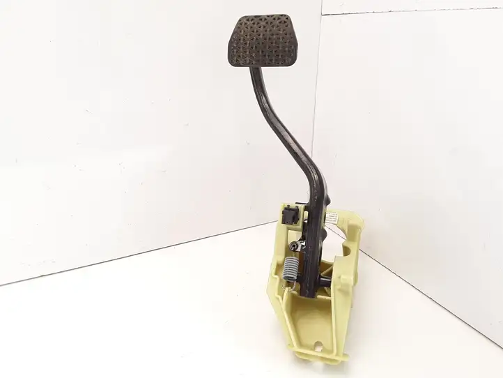 BMW 5 F10 F11 (2009 - 2016) 6775368 Тормозная педаль — фото 10