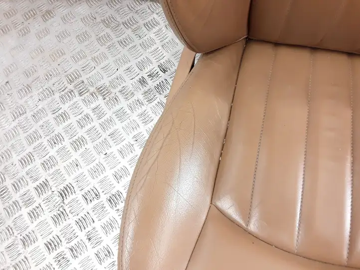 Jaguar X-Type (2001 - 2008)   Переднее сиденье пассажира