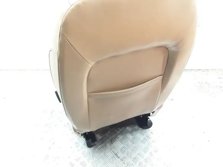 Jaguar X-Type (2001 - 2008)   Переднее сиденье пассажира