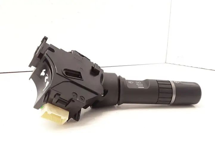 Mazda 2. (2007 - 2010)  DF7466128 Ручка стеклоочистителей