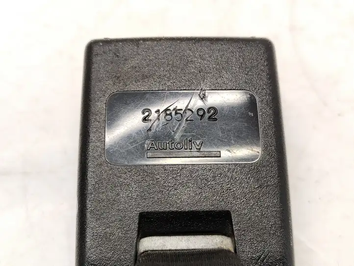 Peugeot 206 (1998 - 2012)  2185292 Задний средний замок ремня