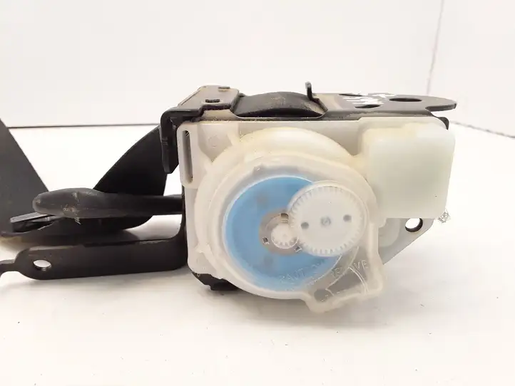 Toyota Avensis T250 (2006 - 2009)  7337005081 Задний ремень безопасности