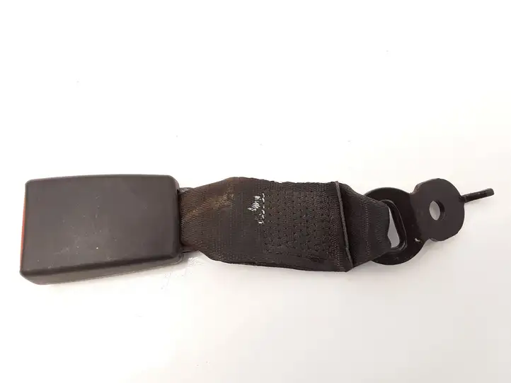 BMW 5 F10 F11 (2009 - 2016)  7238665 Задний средний замок ремня