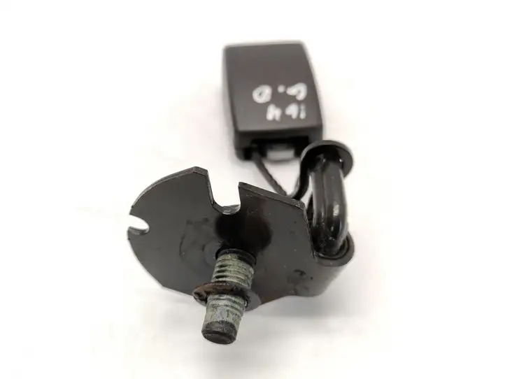 Jaguar X-Type (2001 - 2008)  1X43613K21AC Замок заднего ремня